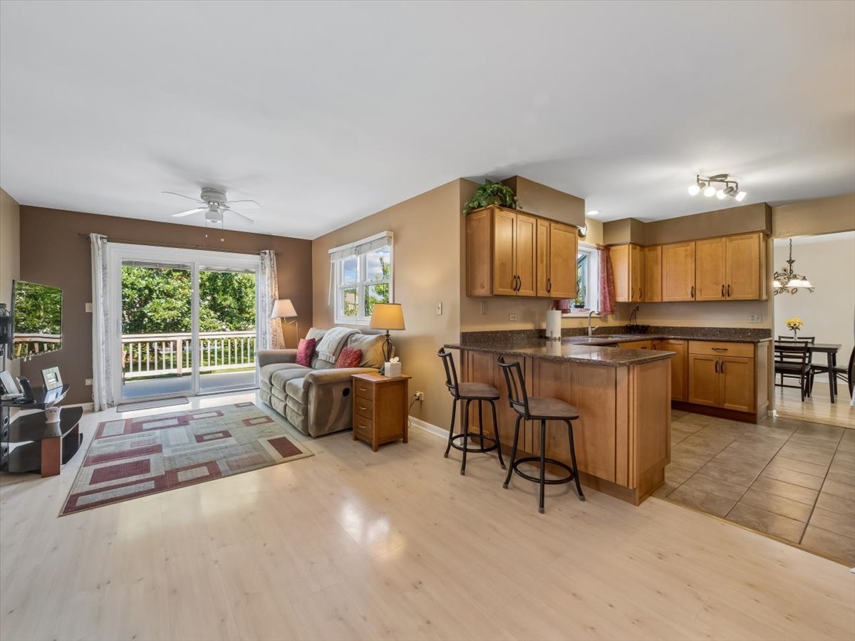 317 W Harvard Circle