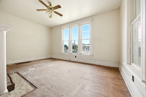 313 E Grant Highway