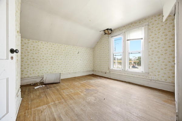 313 E Grant Highway