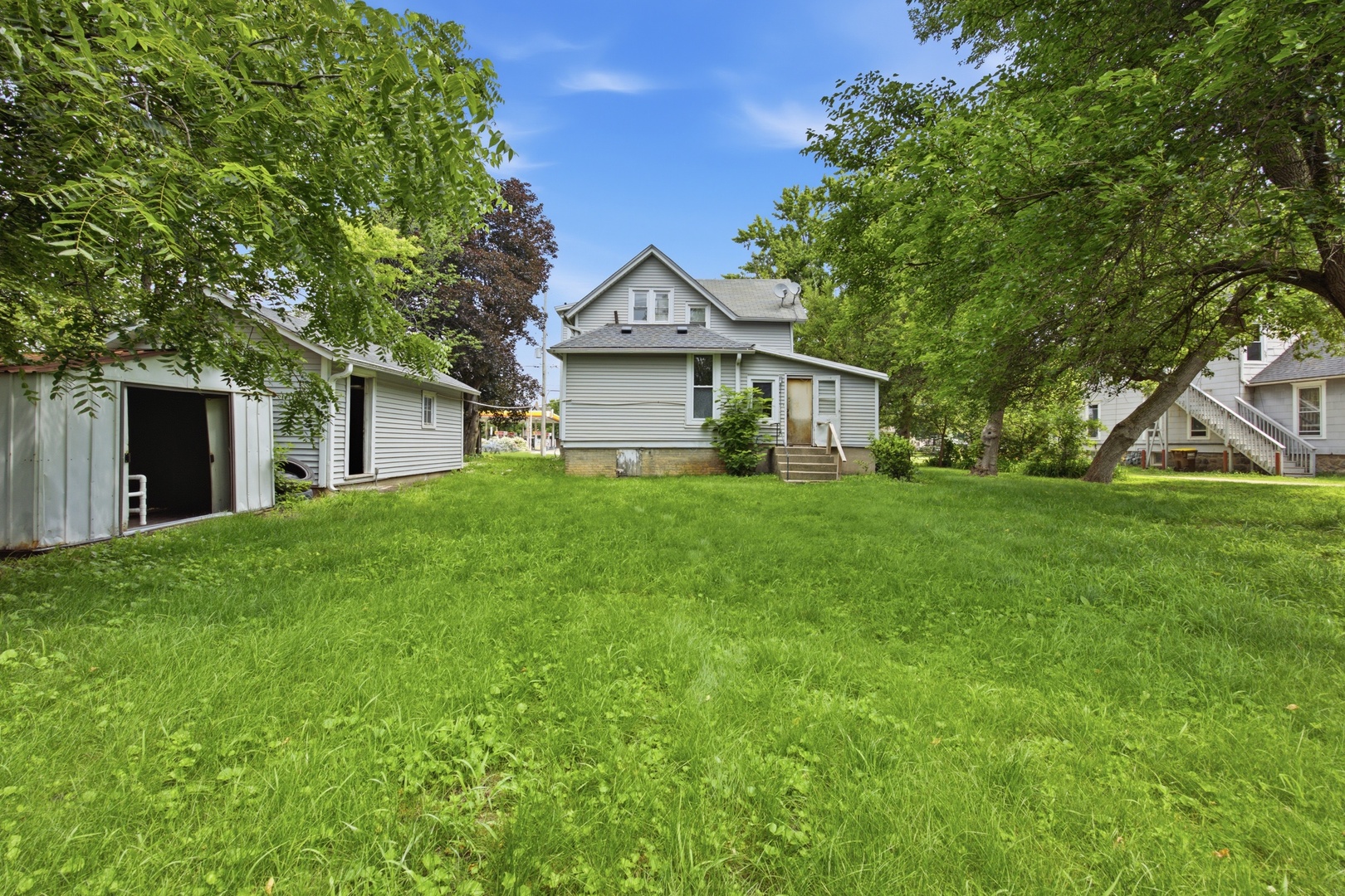 313 E Grant Highway