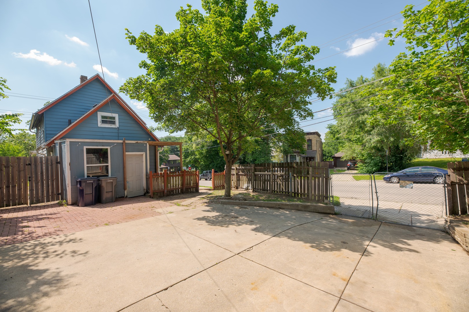 501 Raymond Street