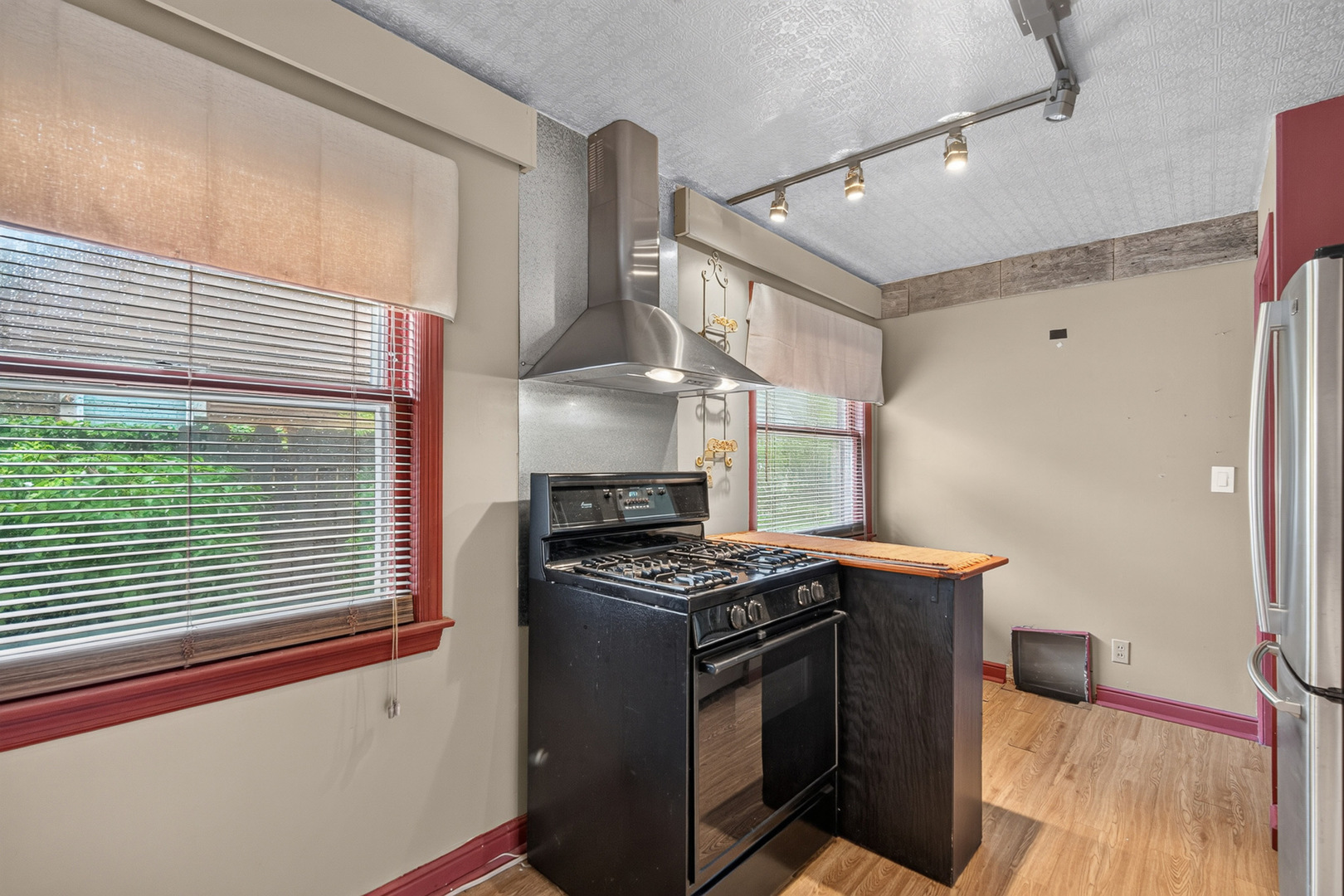 474 Sunset Drive