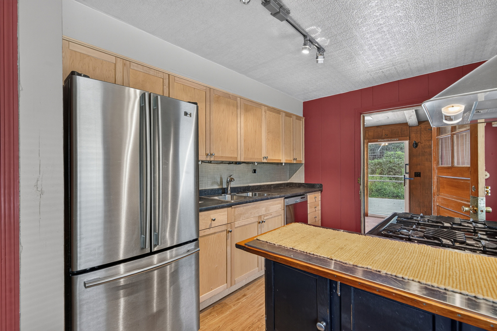 474 Sunset Drive