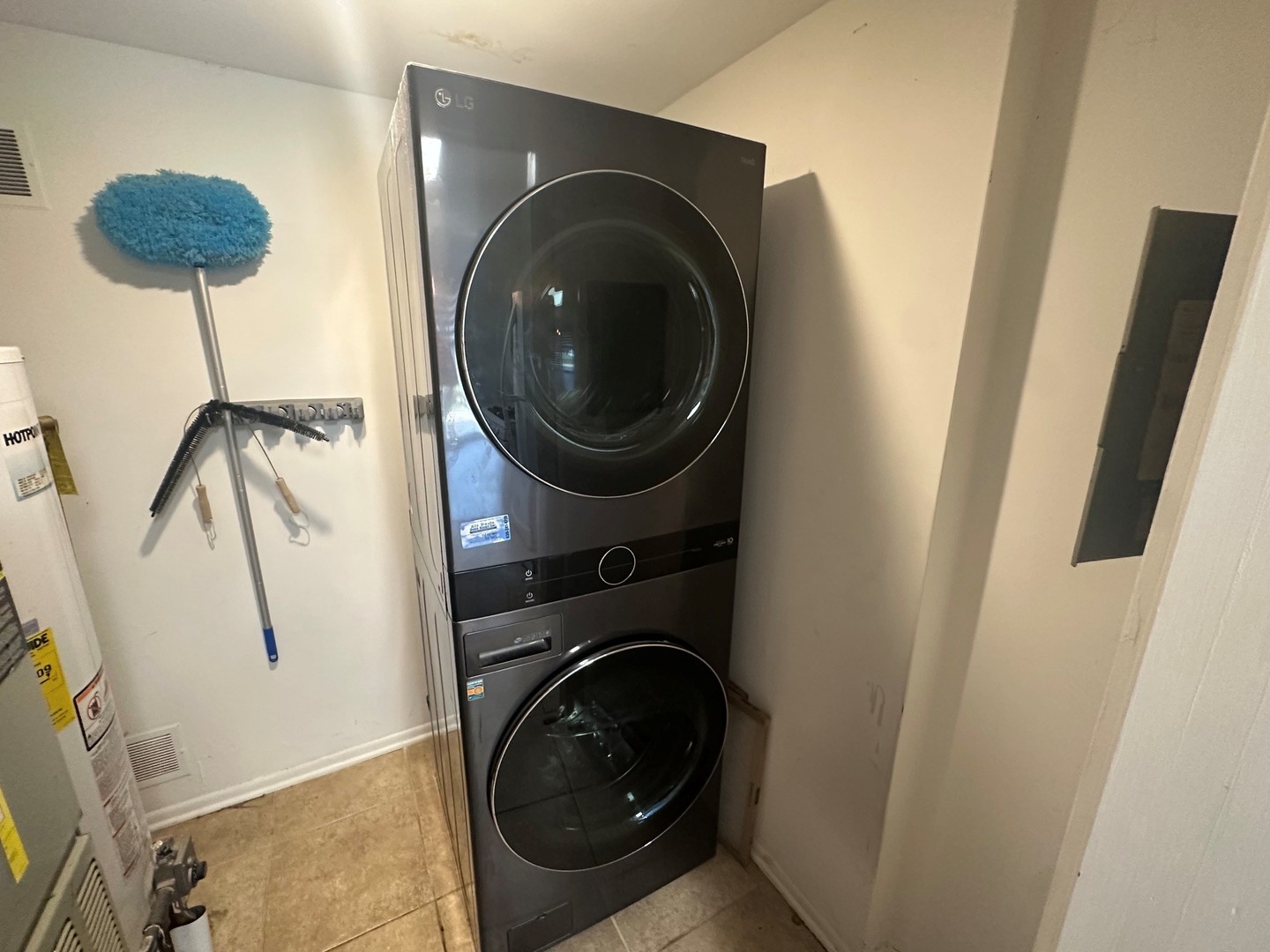 5700 Dutch Mill Court Unit: B