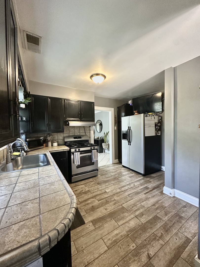 85 WILCOX Avenue