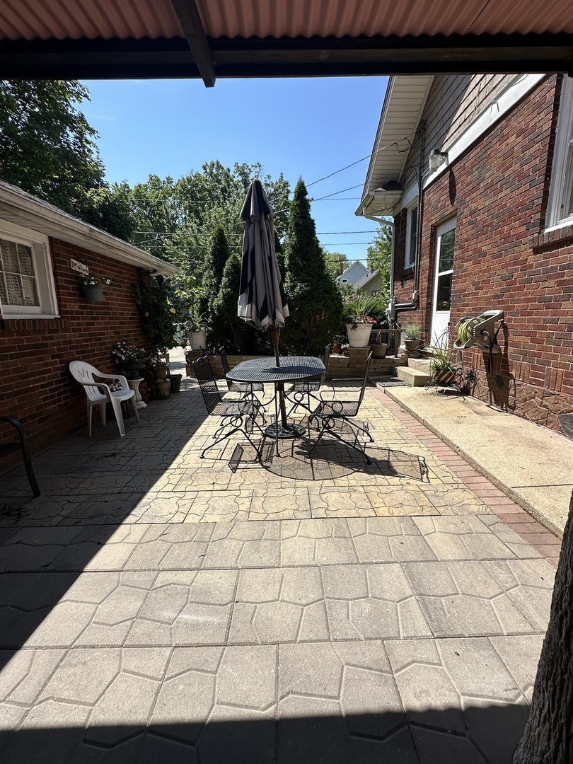 85 WILCOX Avenue