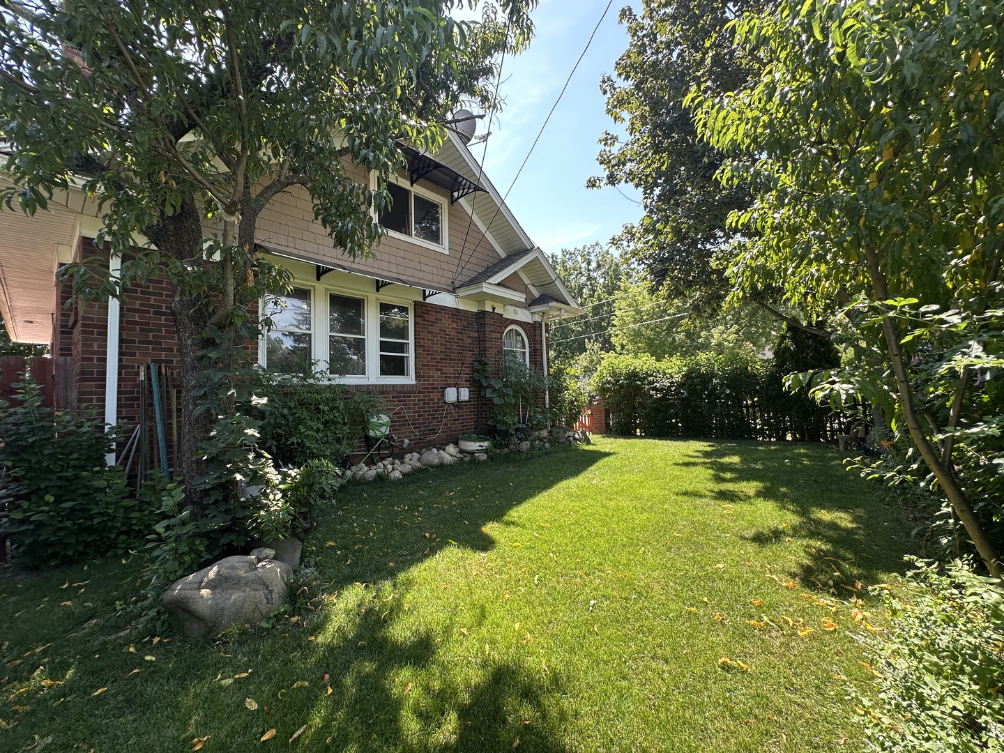 85 WILCOX Avenue