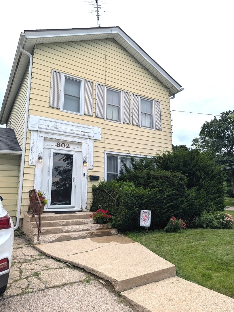 802 Erie Street