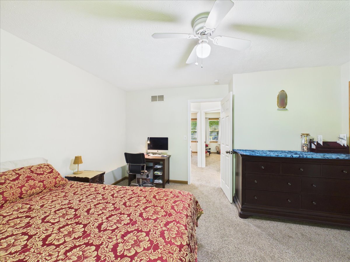 122 Drew Court
