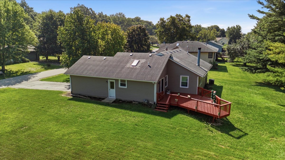 122 Drew Court