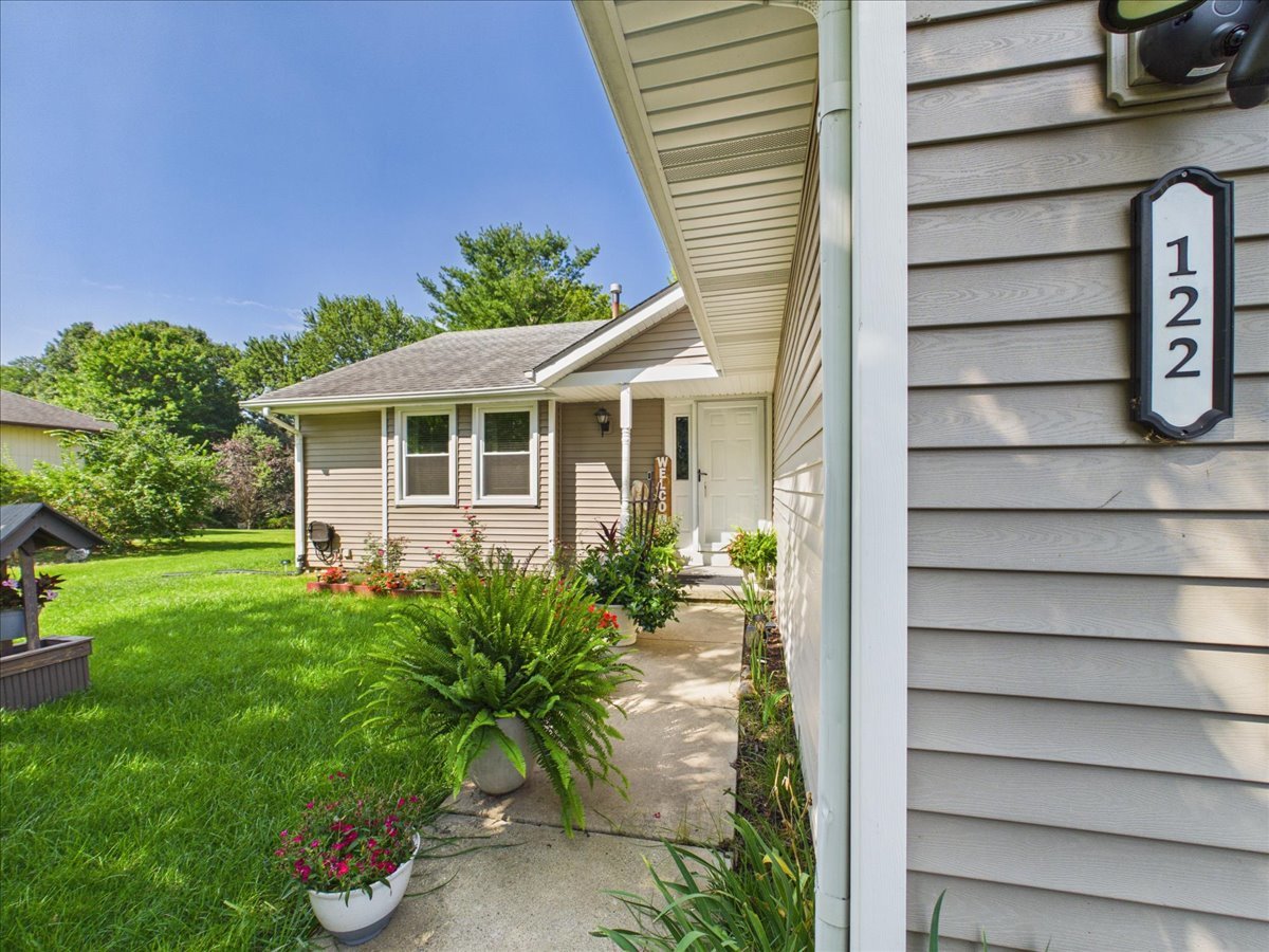 122 Drew Court