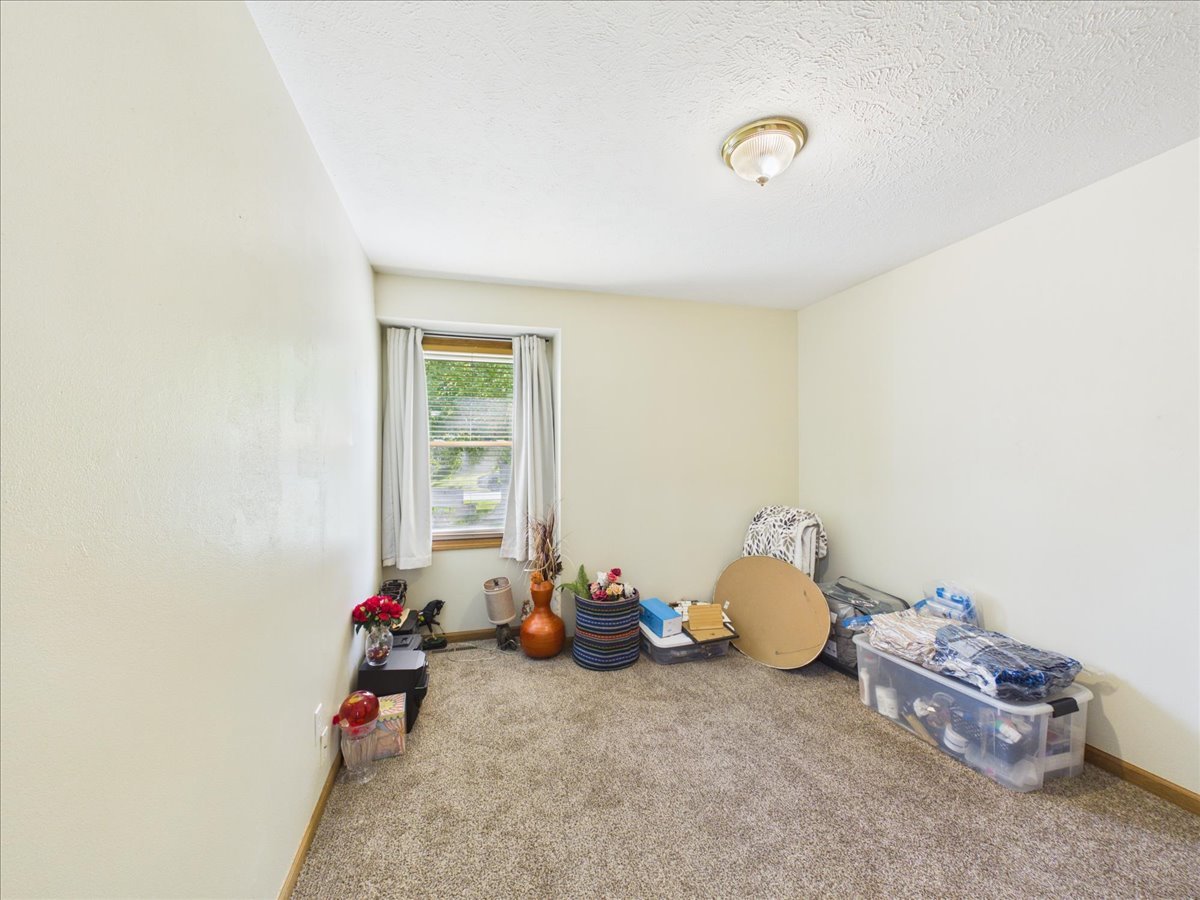 122 Drew Court