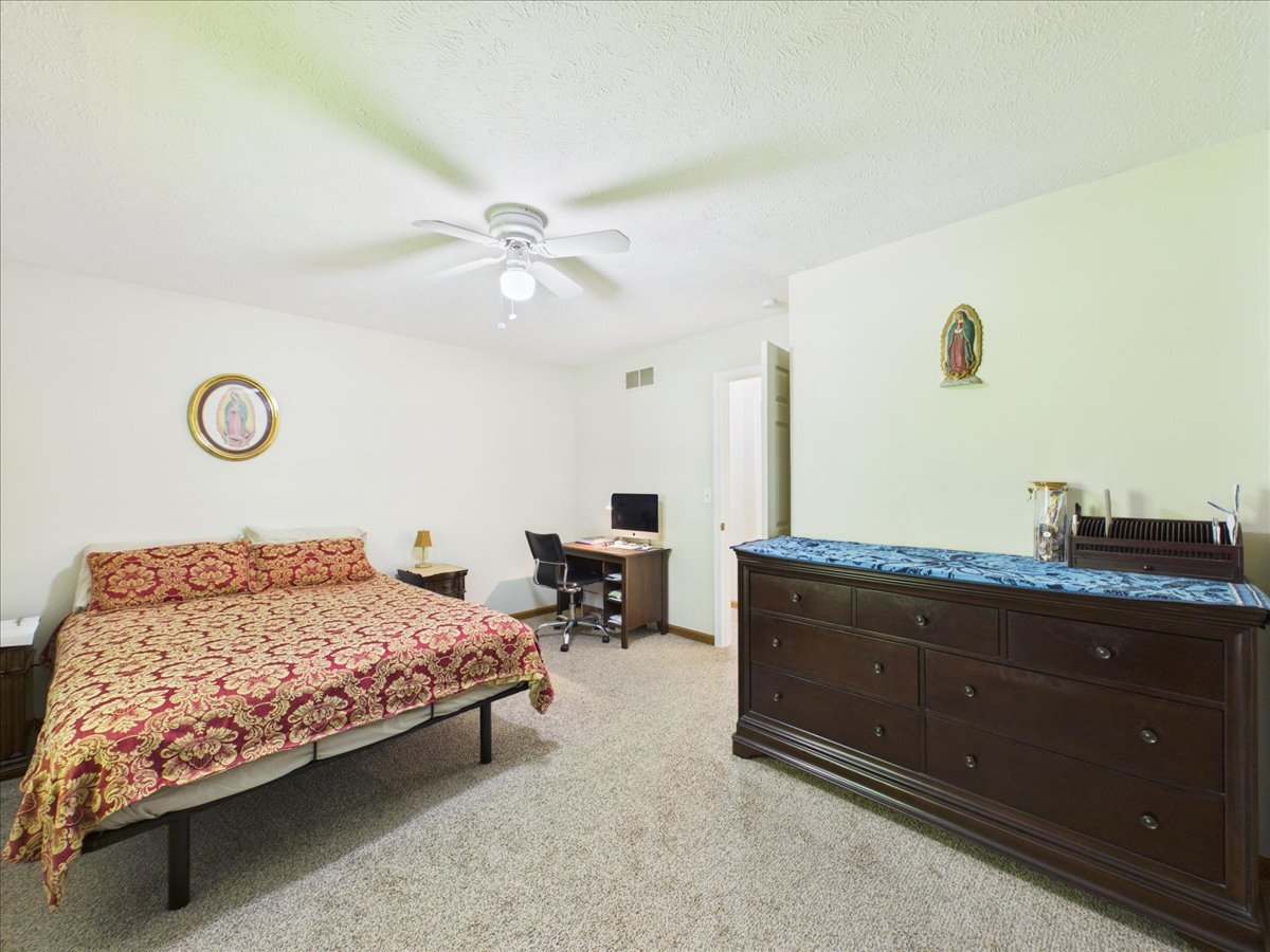 122 Drew Court