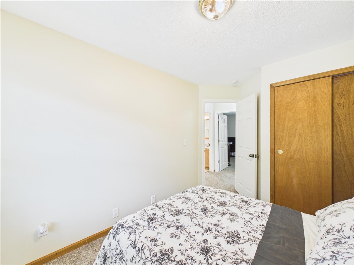 122 Drew Court