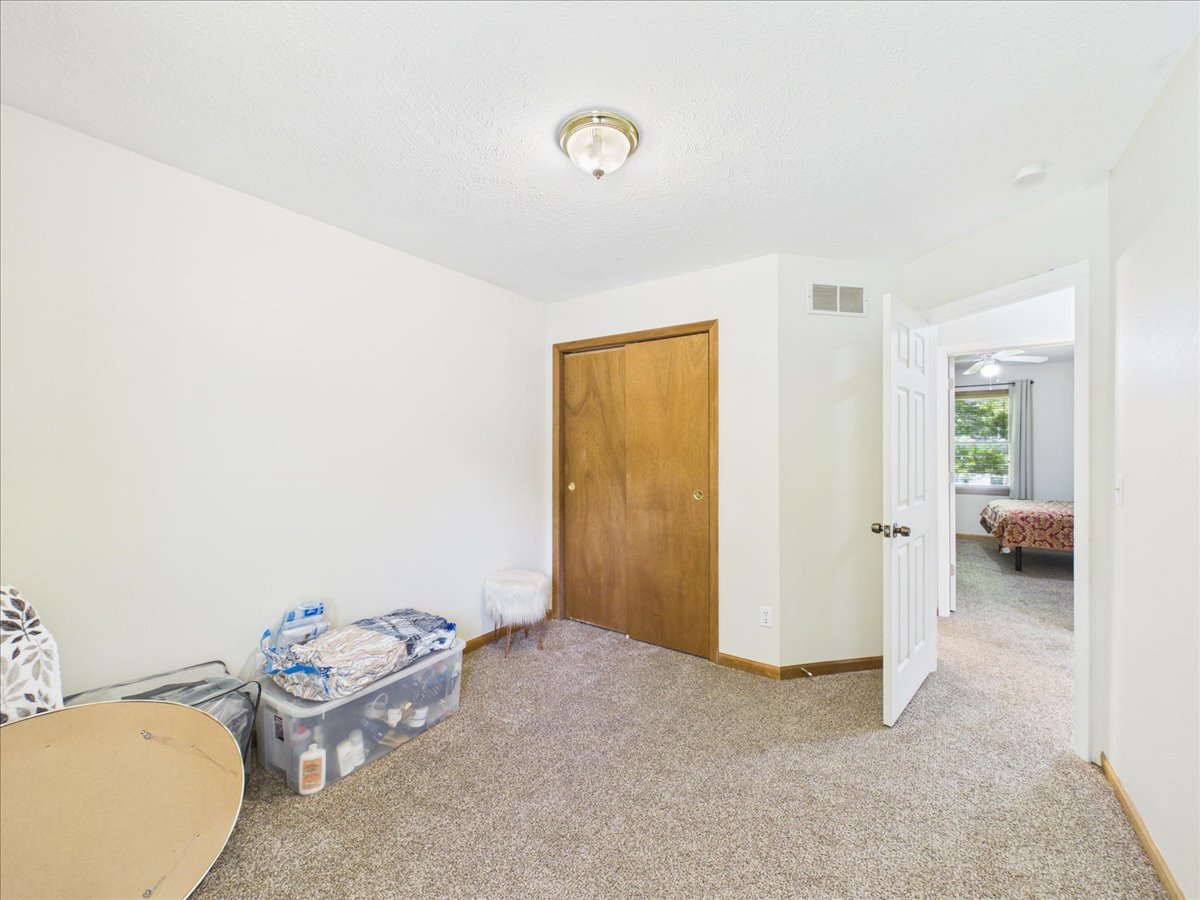 122 Drew Court