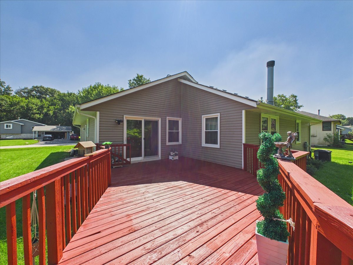 122 Drew Court