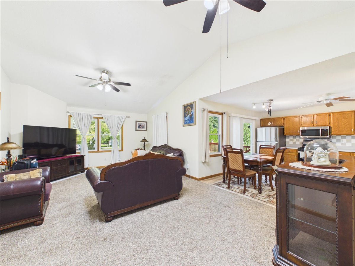 122 Drew Court