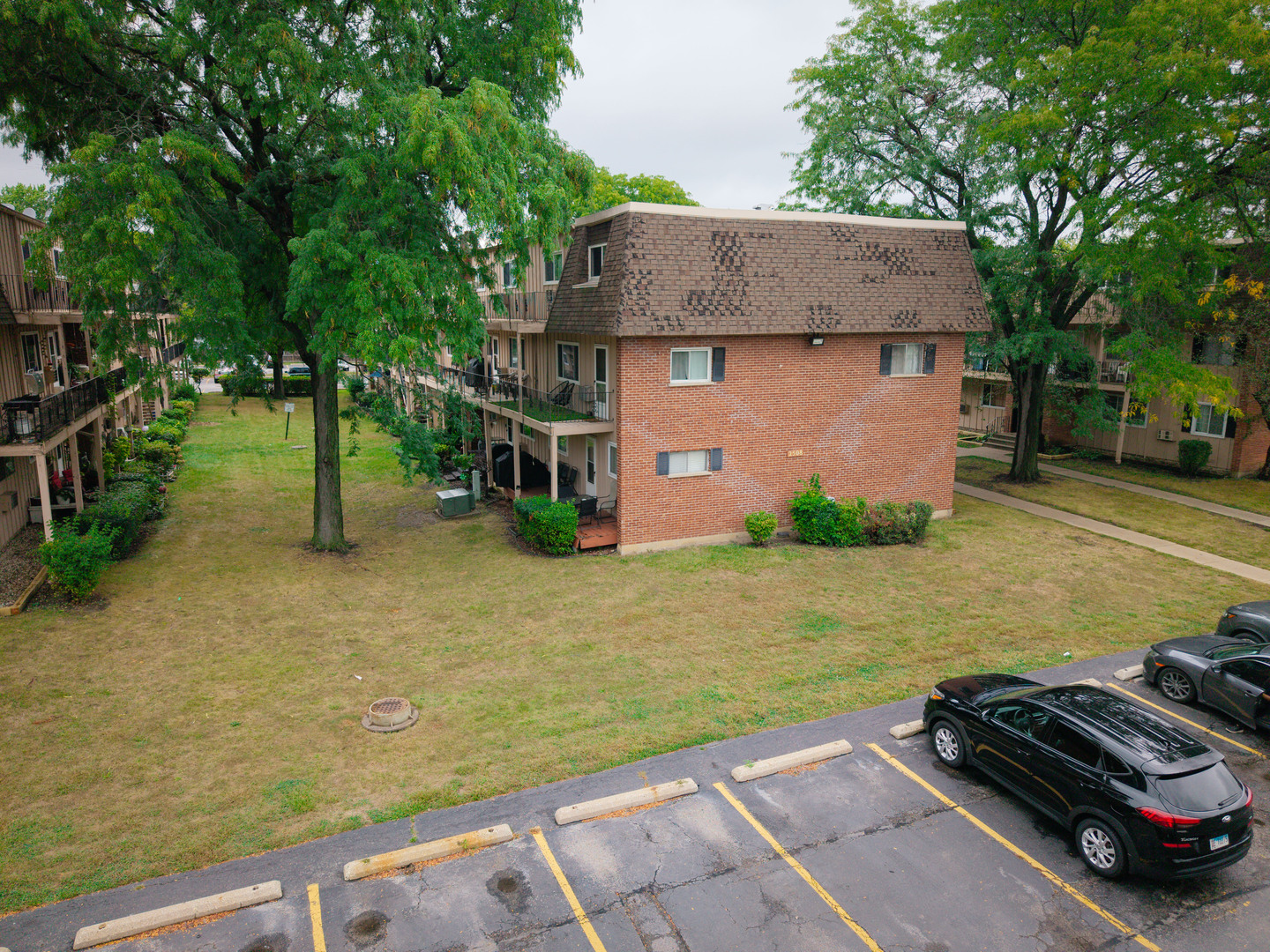2508 Algonquin Road Unit: 2