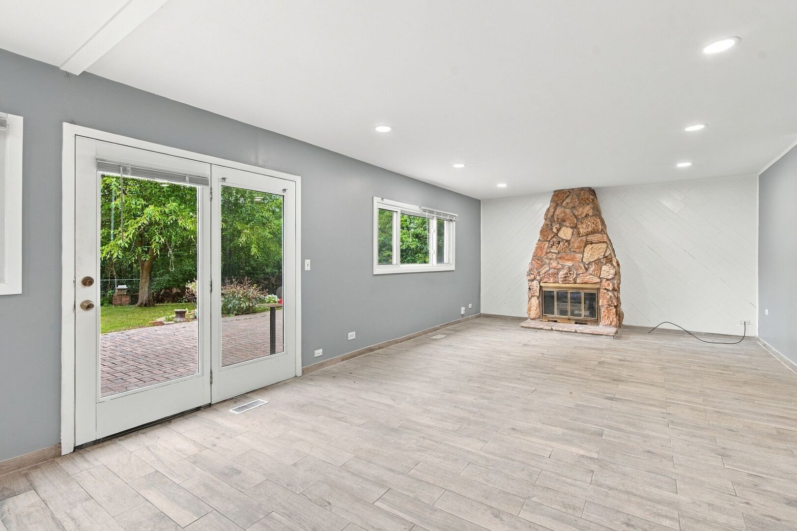 1650 Beverly Court