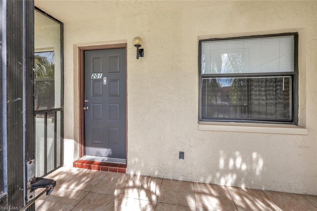 4345 27th CT SW 6-201