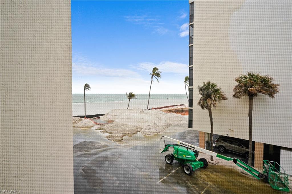 25820 Hickory BLVD # 202