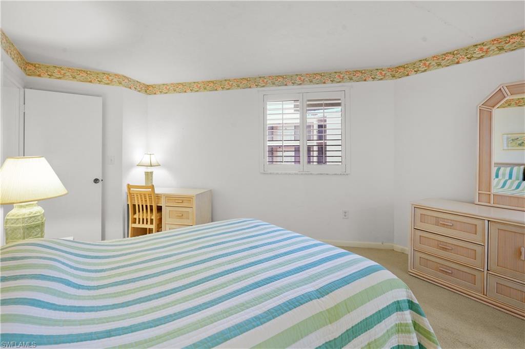 25820 Hickory BLVD # 202