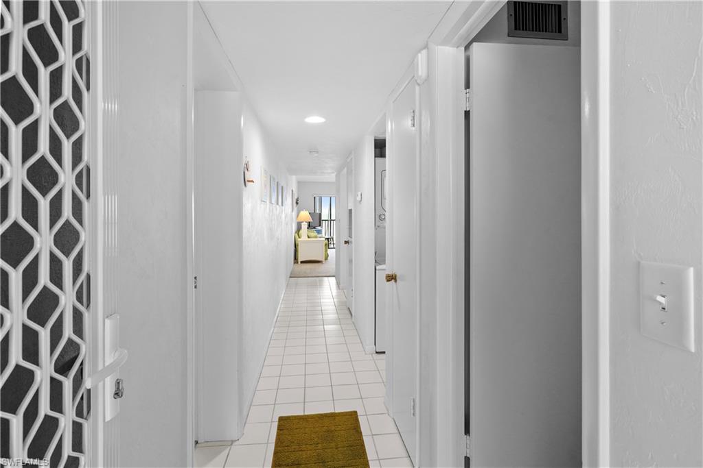 25820 Hickory BLVD # 202
