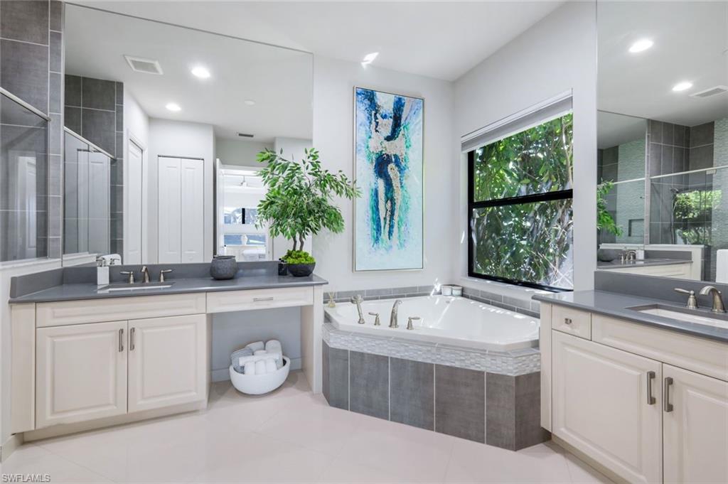 4318 Aurora ST