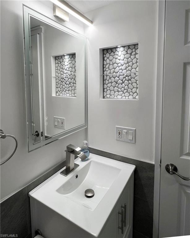379 Gabriel CIR # 2309