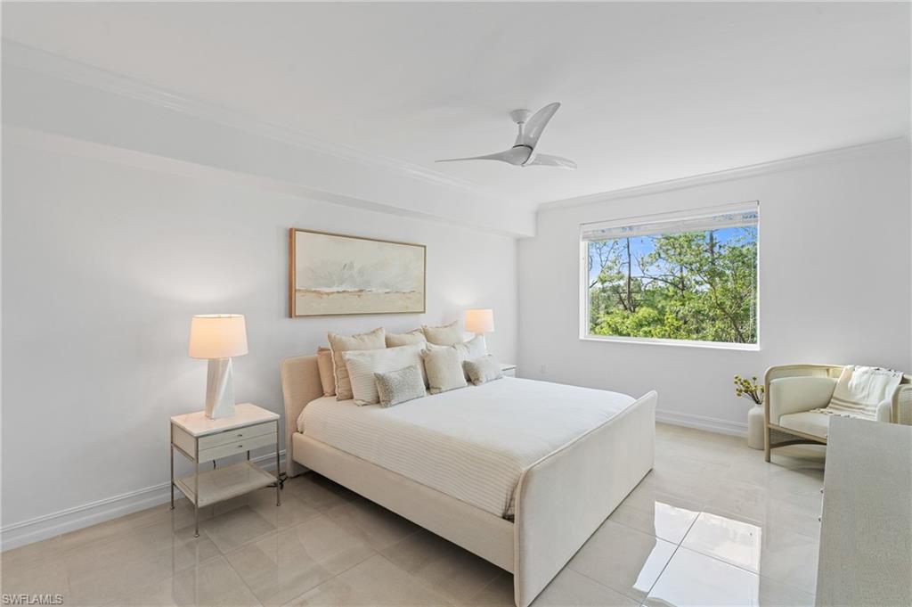 2738 Tiburon BLVD E # 305 Unit: B-305