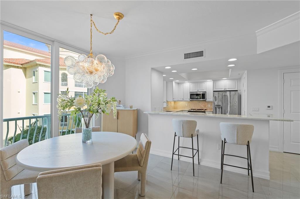 2738 Tiburon BLVD E # 305 Unit: B-305