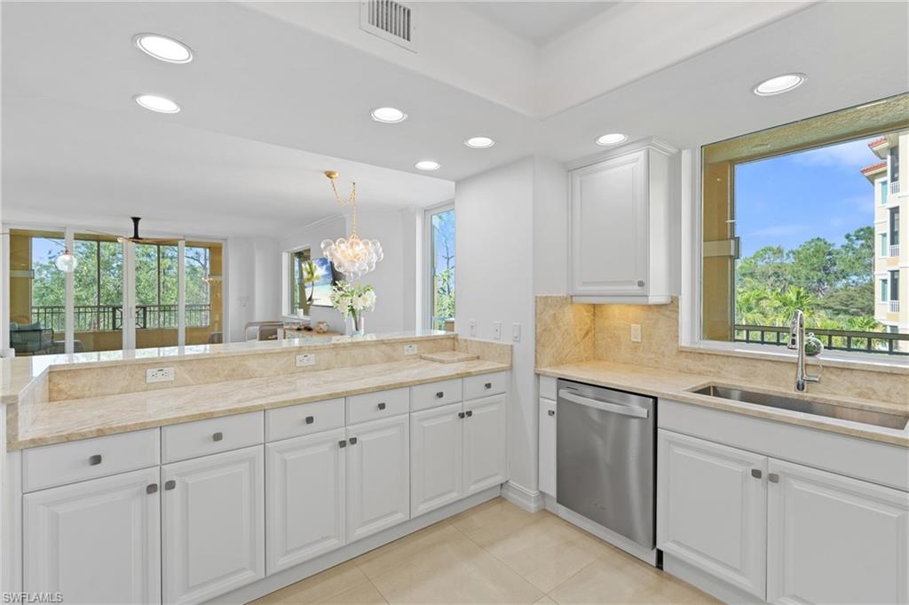 2738 Tiburon BLVD E # 305 Unit: B-305