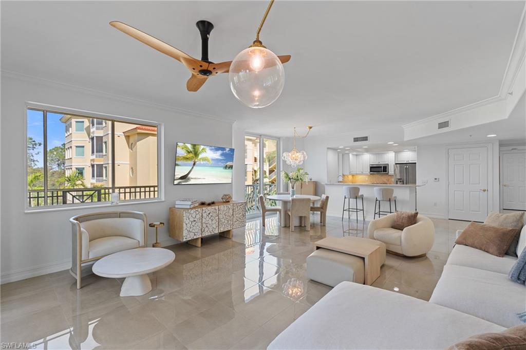 2738 Tiburon BLVD E # 305 Unit: B-305