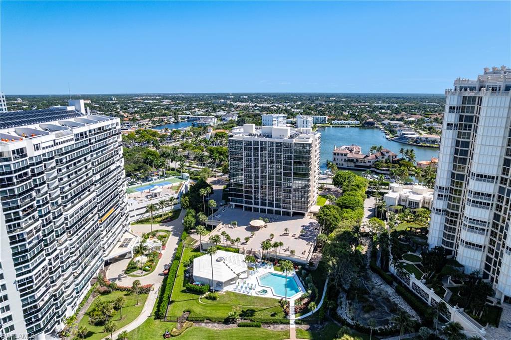 4031 Gulf Shore BLVD N 22