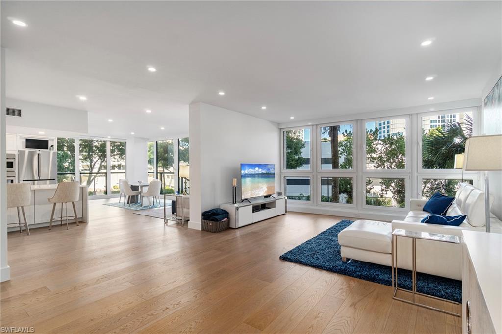 4031 Gulf Shore BLVD N 22