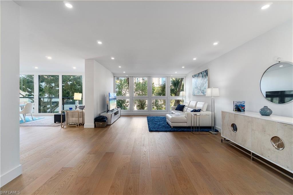 4031 Gulf Shore BLVD N 22