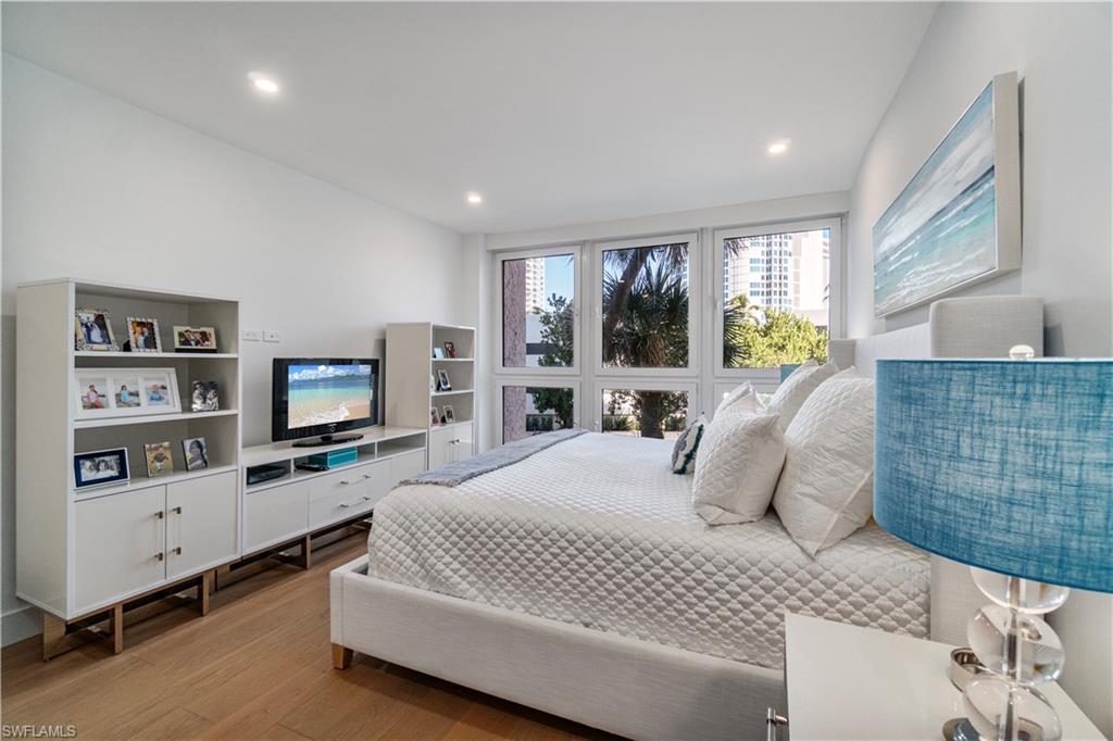 4031 Gulf Shore BLVD N 22