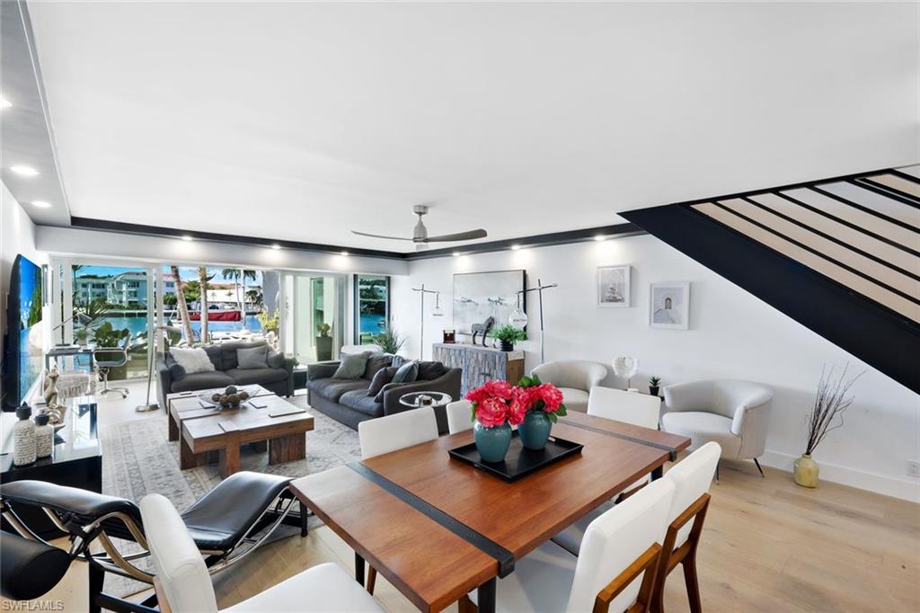 800 River Point DR # 212