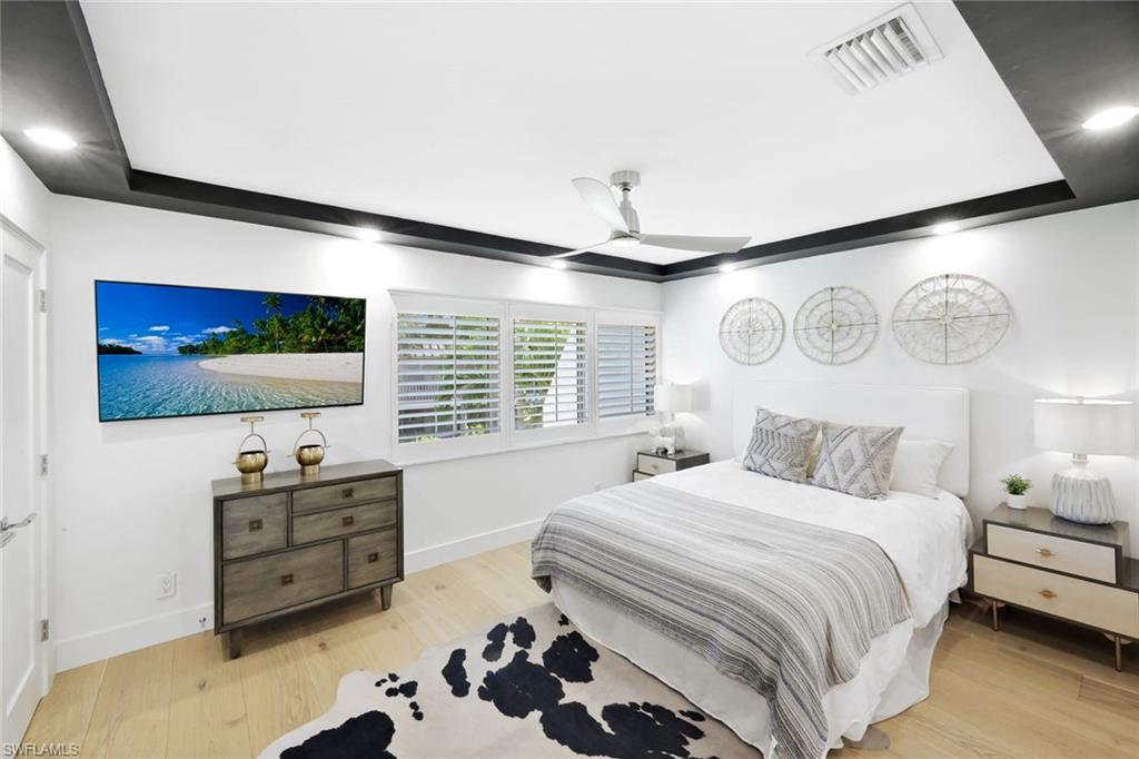 800 River Point DR # 212