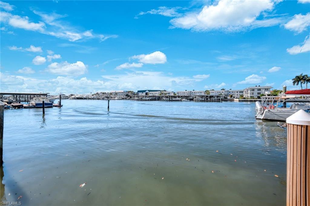 800 River Point DR # 212