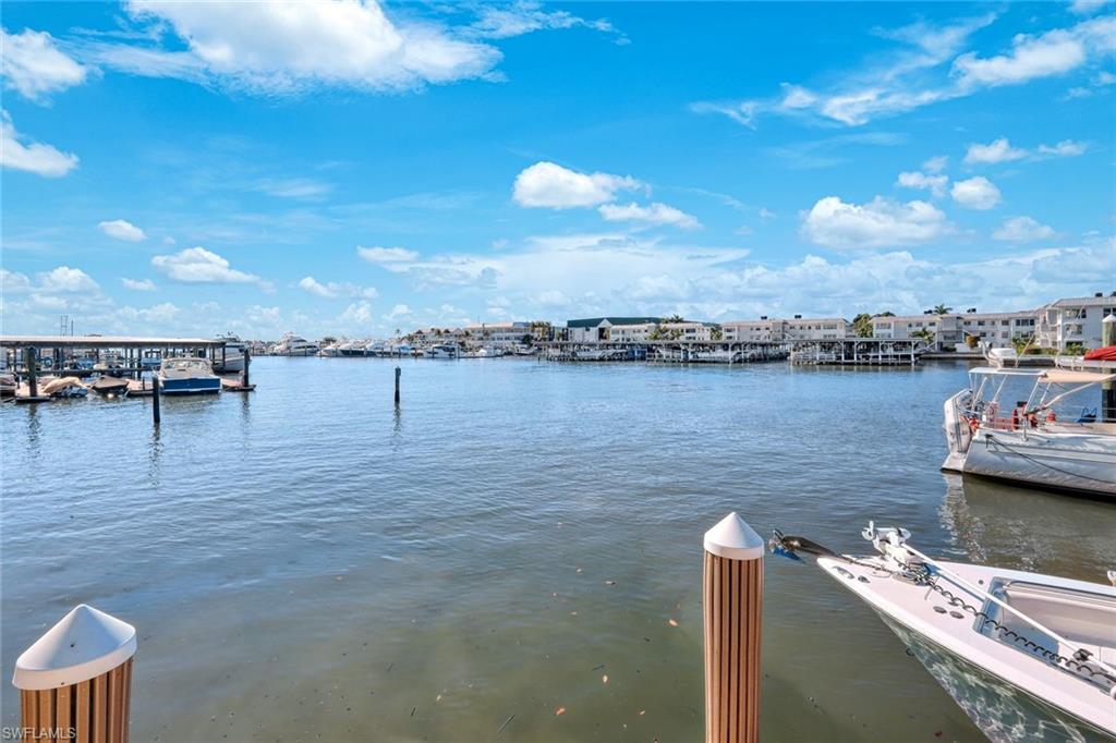 800 River Point DR # 212