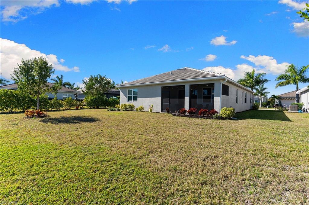 28000 Captiva Shell LOOP