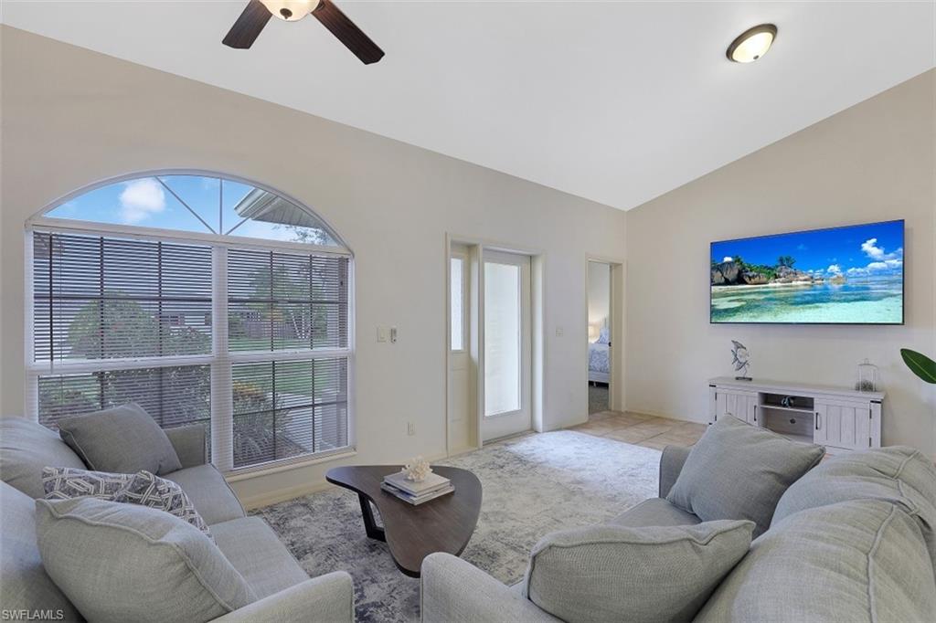 363 Columbus WAY