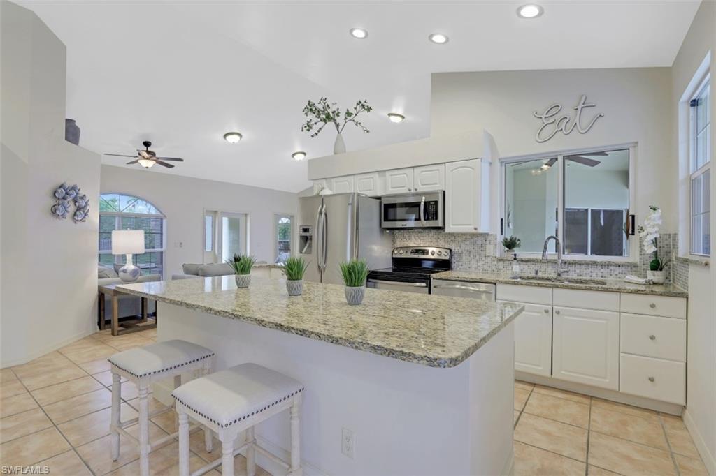 363 Columbus WAY