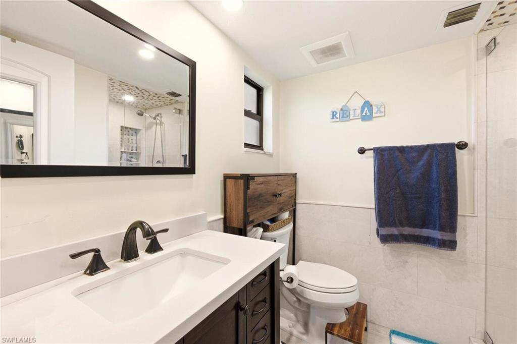 17 Collier BLVD 5-107