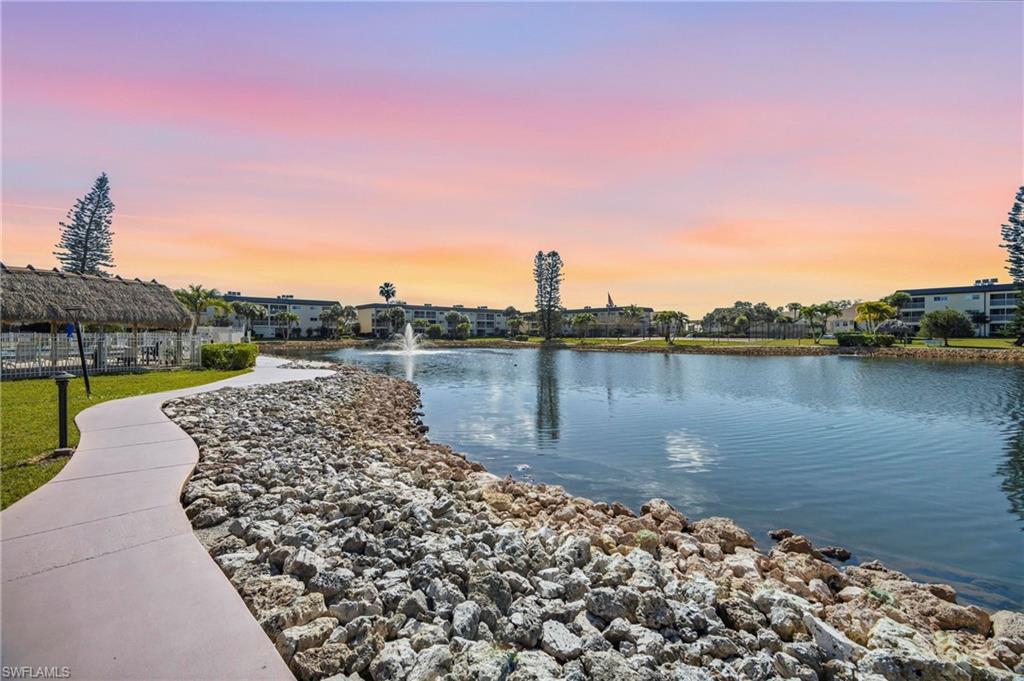 1010 Manatee RD B304