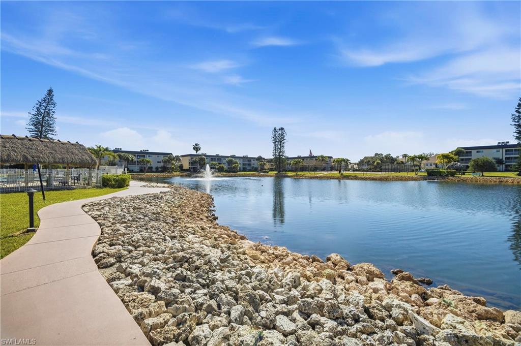 1010 Manatee RD B304