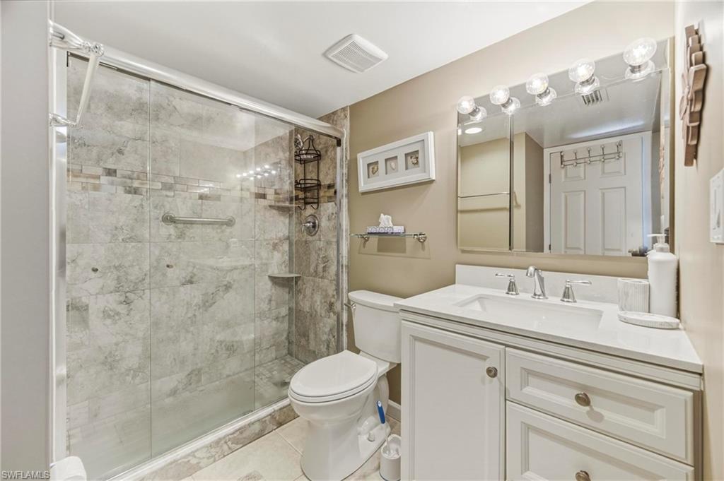 1010 Manatee RD B304
