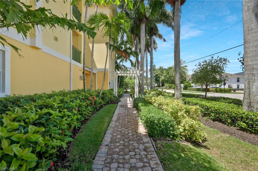 1540 Blue Point Ave #201