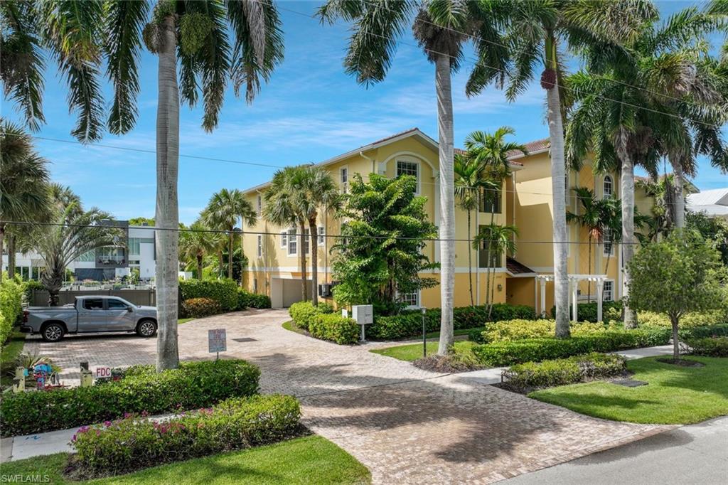 1540 Blue Point Ave #201